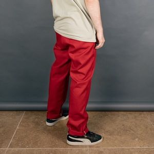 Perfect vintage 1990’s red Dickies trousers 🎪